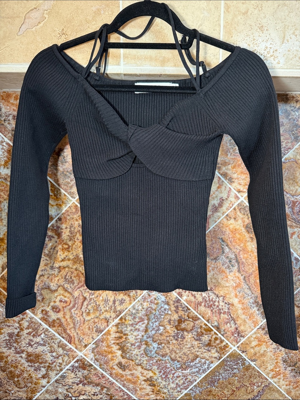 ASTR the Label Black Ribbed Twist Front Cutout Long Sleeve Sweater Top Size M